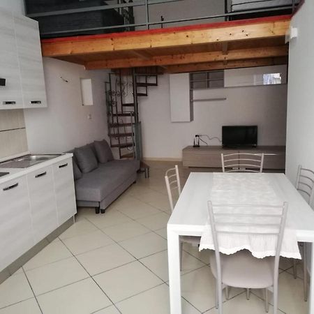 Aurora Apartment Nel Cuore Di Napoli Extérieur photo