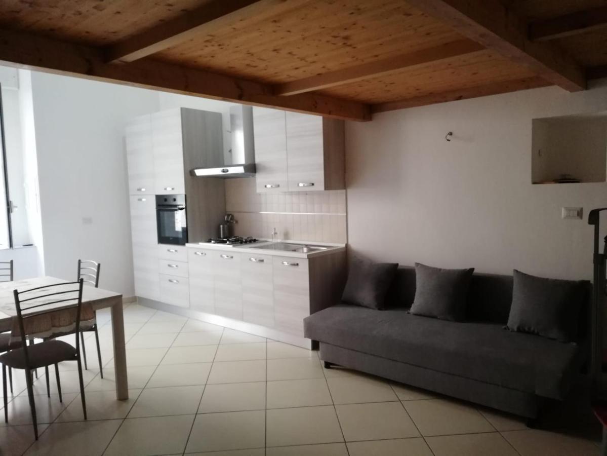 Aurora Apartment Nel Cuore Di Napoli Extérieur photo